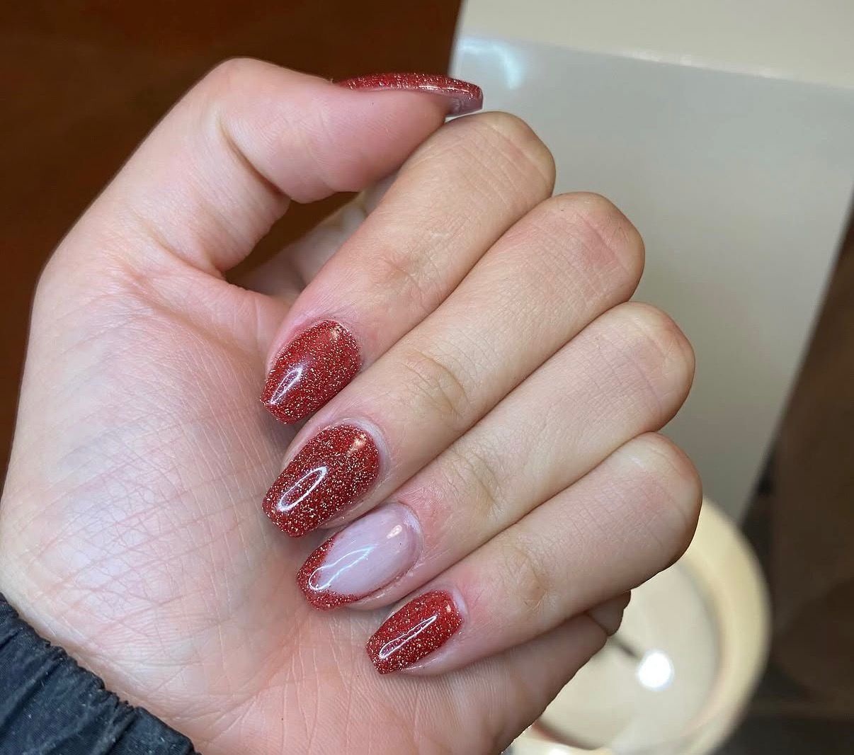 Dyana Nails Makeup